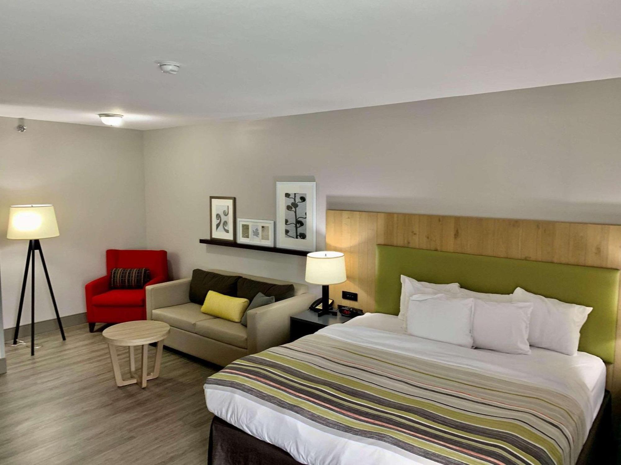Country Inn & Suites By Radisson, Sandusky South, Oh Milan ภายนอก รูปภาพ